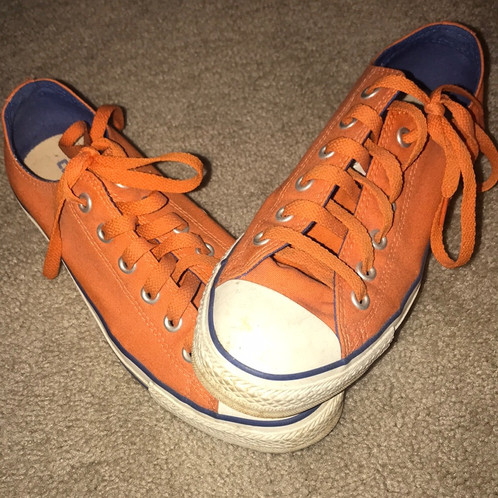 Used All Star Converse women’s 9